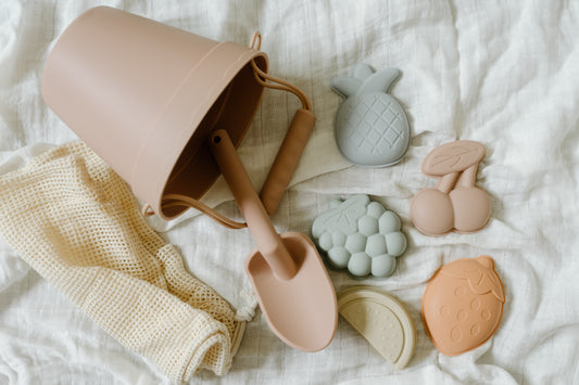 Blush Beach Bucket with Fruits