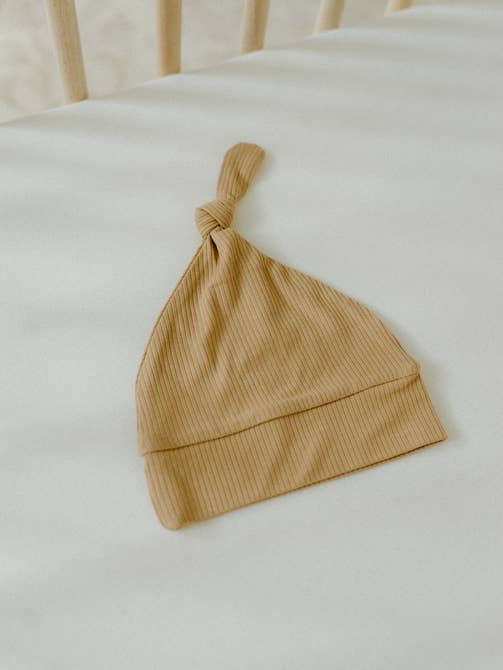 Knotted Hat- Toffee